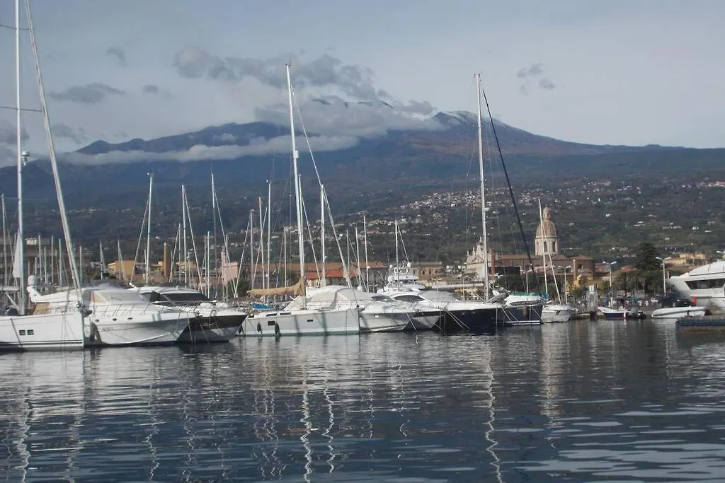 Sea Star - Appartamento Per Le Tue Vacanze Al Mare Riposto